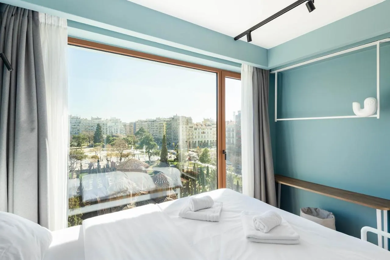 Zeus Is Loose Hostel Thessaloniki