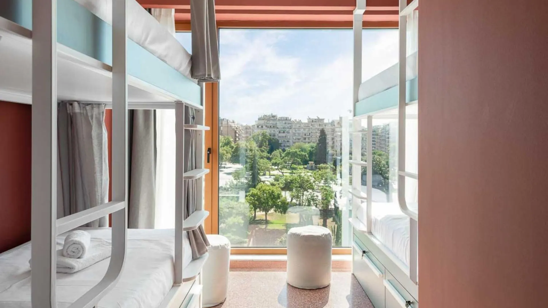 Zeus Is Loose Hostel Thessaloniki Greece